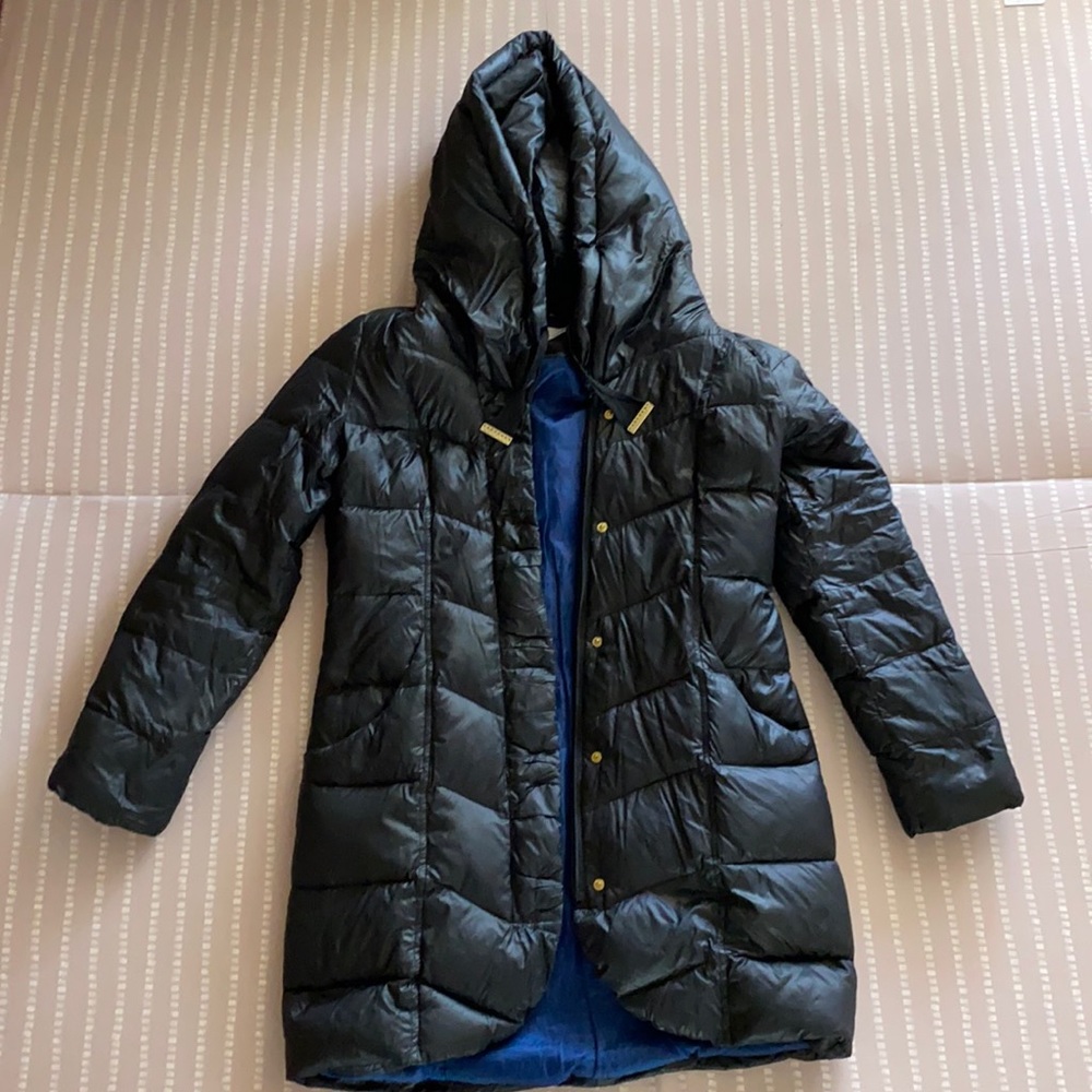 T Tahari M down coat